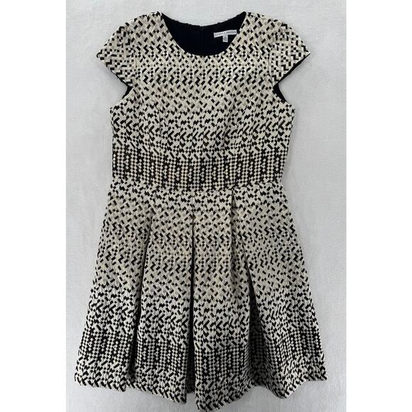 Sandra Darren Gold Black Metallic Dress Cap Sleeve Pleated Knee Length 12 L - Picture 7 of 9